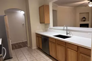 955 E Knox Rd, Chandler, AZ 85225 - Photo 5