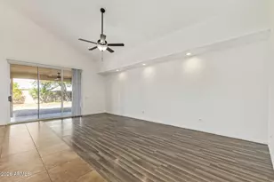 1002 W Kelton Ln, Phoenix, AZ 85023 - Photo 15