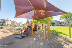8119 W Lynwood St, Phoenix, AZ 85043 - Photo 31
