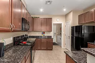 8119 W Lynwood St, Phoenix, AZ 85043 - Photo 7