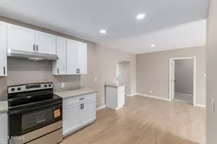 1906 E Almeria Rd, Phoenix, AZ 85006 - Photo 11