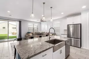 12554 W Candelaria Dr, Sun City West, AZ 85375 - Photo 9