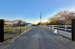 17617 W Rose Ln, Waddell, AZ 85355 - Photo 141