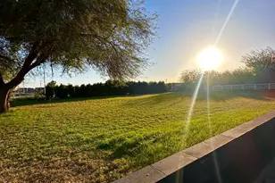 17617 W Rose Ln, Waddell, AZ 85355 - Photo 91