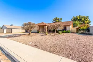 1647 N Bullmoose Dr, Chandler, AZ 85224 - Photo 5