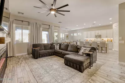 14132 W Gray Fox Trail, Surprise, AZ 85387 - Photo 5