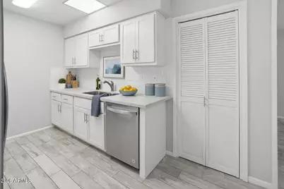 10030 W Royal Oak Road #L, Sun City, AZ 85351 - Photo 7