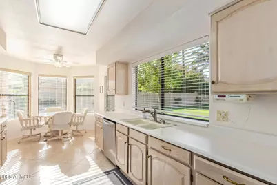 9329 W Topeka Drive, Peoria, AZ 85382 - Photo 13