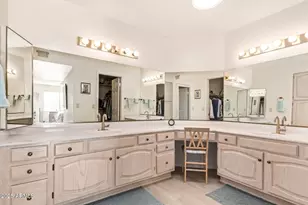 9329 W Topeka Dr, Peoria, AZ 85382 - Photo 19