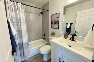 815 E Roma Ave, Phoenix, AZ 85014 - Photo 13