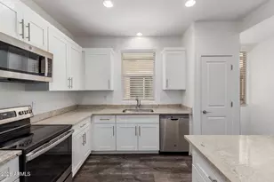 22125 N 29th Ave, Phoenix, AZ 85027 - Photo 7