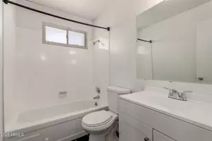 2201 W Topeka Dr, Phoenix, AZ 85027 - Photo 27