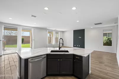 3139 E Tina Drive, Phoenix, AZ 85050 - Photo 11