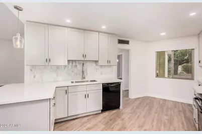 16635 N 103rd Avenue, Sun City, AZ 85351 - Photo 9