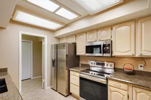 18888 N 91st Ln, Peoria, AZ 85382 - Photo 9