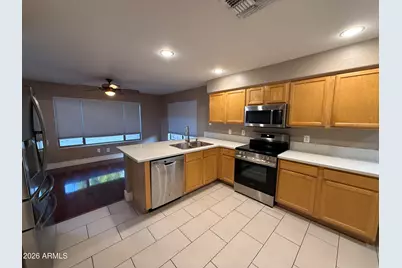 2537 S Sunnyvale Avenue, Gilbert, AZ 85295 - Photo 7