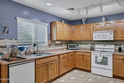 228 S 18th Street, Coolidge, AZ 85128 - Photo 7