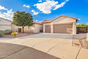 8430 N 181st Dr, Waddell, AZ 85355 - Photo 5