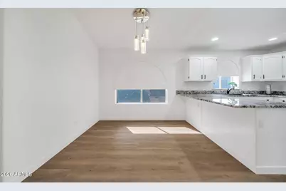 12011 N 79th Lane, Peoria, AZ 85345 - Photo 9