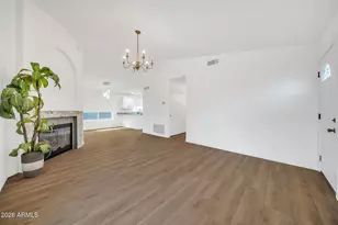 12011 N 79th Ln, Peoria, AZ 85345 - Photo 7