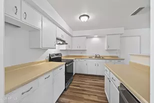 2443 N Calle Quarto, Huachuca City, AZ 85616 - Photo 3