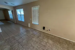 46157 W Holly Dr, Maricopa, AZ 85139 - Photo 3