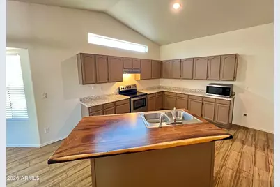 255 S Kingston Street, Chandler, AZ 85225 - Photo 5