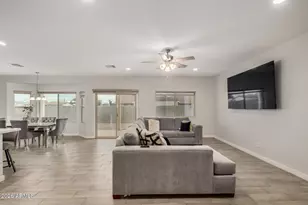 8827 W Tinajas Dr, Arizona City, AZ 85123 - Photo 9