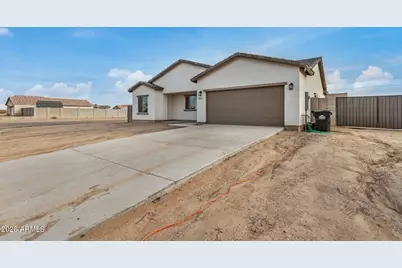 8827 W Tinajas Drive, Arizona City, AZ 85123 - Photo 3
