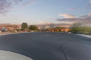 8691 W Questa Dr, Peoria, AZ 85383 - Photo 57