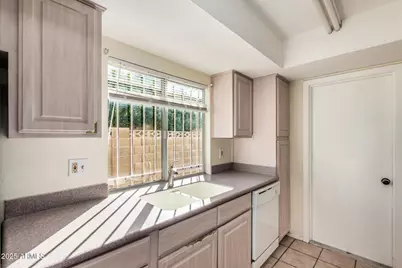 16021 N 25th Drive, Phoenix, AZ 85023 - Photo 11