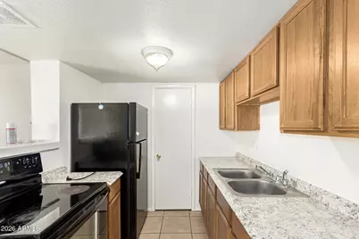 4608 E Riverside Street, Phoenix, AZ 85040 - Photo 9