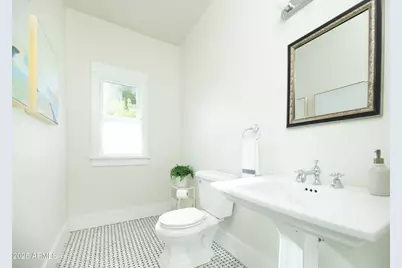 69 W Lynwood Street, Phoenix, AZ 85003 - Photo 19