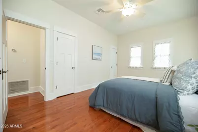 69 W Lynwood Street, Phoenix, AZ 85003 - Photo 17