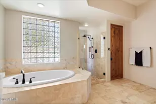 9735 E Cortez St, Scottsdale, AZ 85260 - Photo 17