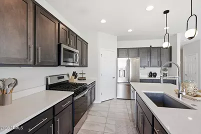 9038 W Luke Avenue, Glendale, AZ 85305 - Photo 3