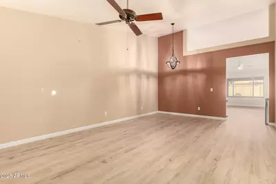 20037 N 110th Lane, Sun City, AZ 85373 - Photo 5