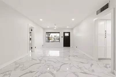 4540 N 12th Avenue, Phoenix, AZ 85013 - Photo 9