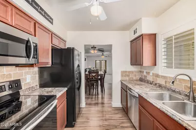 13830 N 30th Lane, Phoenix, AZ 85053 - Photo 7