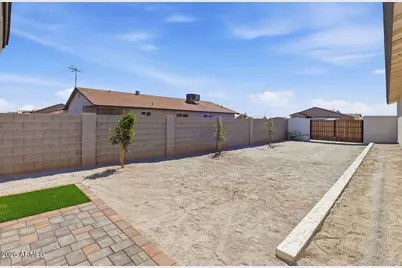 9192 W Rafael Drive, Arizona City, AZ 85123 - Photo 35