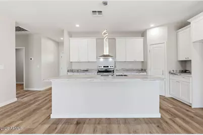 9192 W Rafael Drive, Arizona City, AZ 85123 - Photo 5