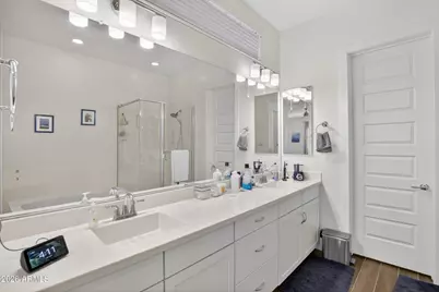 939 E Paseo Way, Phoenix, AZ 85042 - Photo 29