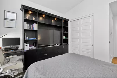 939 E Paseo Way, Phoenix, AZ 85042 - Photo 51