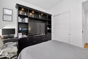 939 E Paseo Way, Phoenix, AZ 85042 - Photo 51