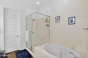 939 E Paseo Way, Phoenix, AZ 85042 - Photo 33