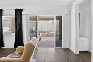 939 E Paseo Way, Phoenix, AZ 85042 - Photo 45