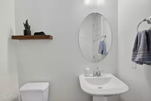 939 E Paseo Way, Phoenix, AZ 85042 - Photo 43