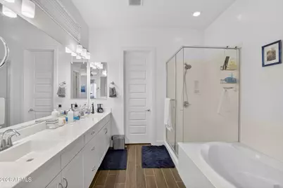 939 E Paseo Way, Phoenix, AZ 85042 - Photo 31