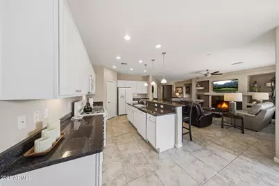 16363 W Wilshire Drive, Goodyear, AZ 85395 - Photo 11