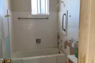 1024 E Butler Dr, Phoenix, AZ 85020 - Photo 13